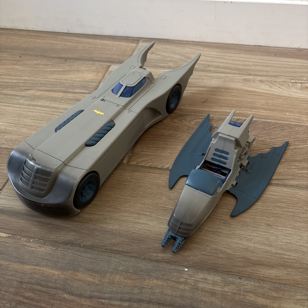 Vtg 2000 Hasbro Batman Guardian of Gotham City Batmobile 2-in-1 Vehicle Toy